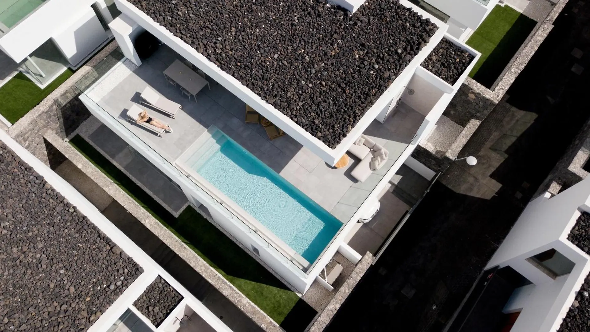 Villa Jan With Heated Pool 아데제
