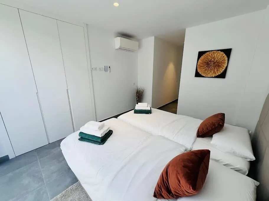 Villa Jan With Heated Pool 아데제 0*,