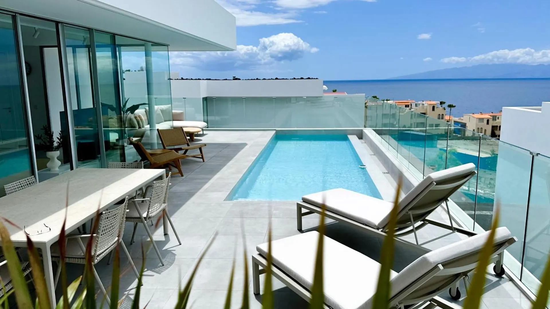 Villa Jan With Heated Pool 아데제